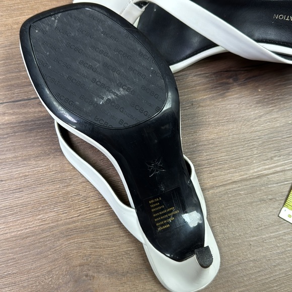 Sandals - Picture 7 of 11